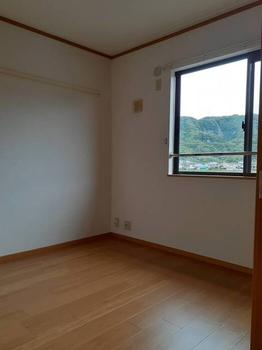 物件内観写真4　(居室)