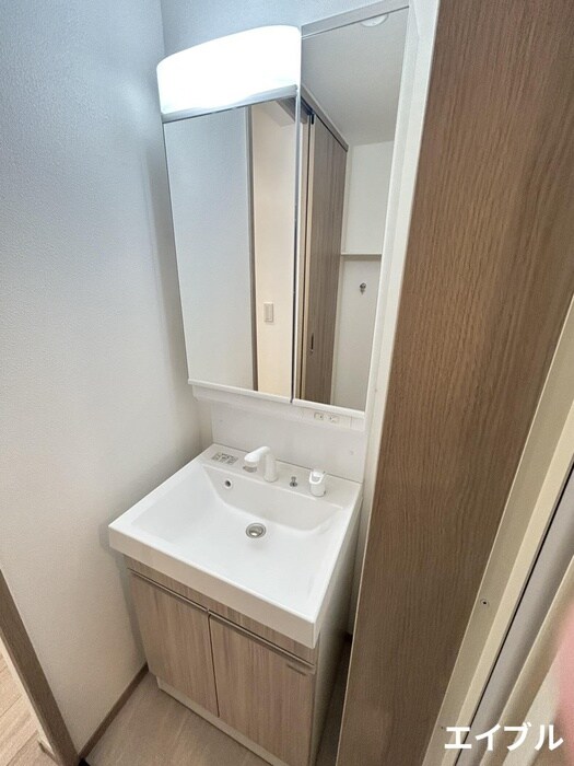 物件内観写真9　(洗面)