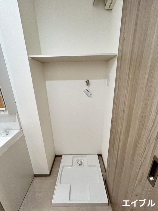 物件内観写真11　(洗濯機置場)