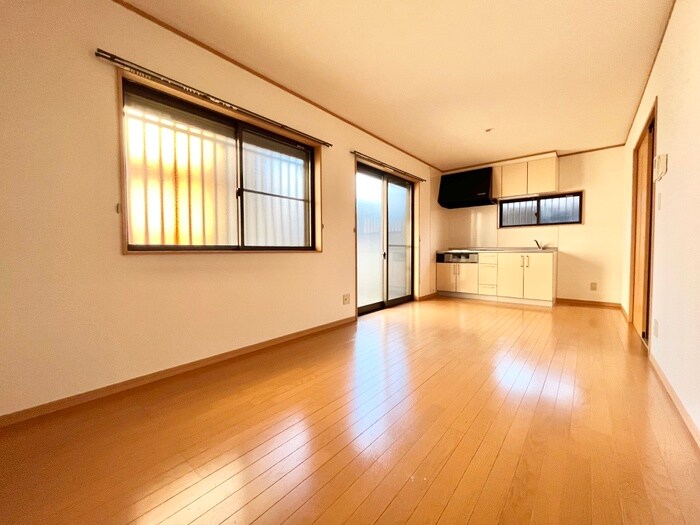 物件内観写真3　(居室)