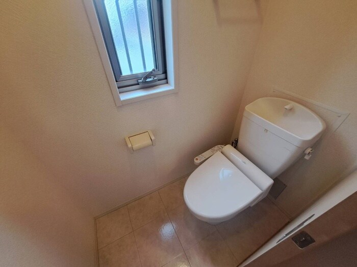 物件内観写真10　(トイレ)