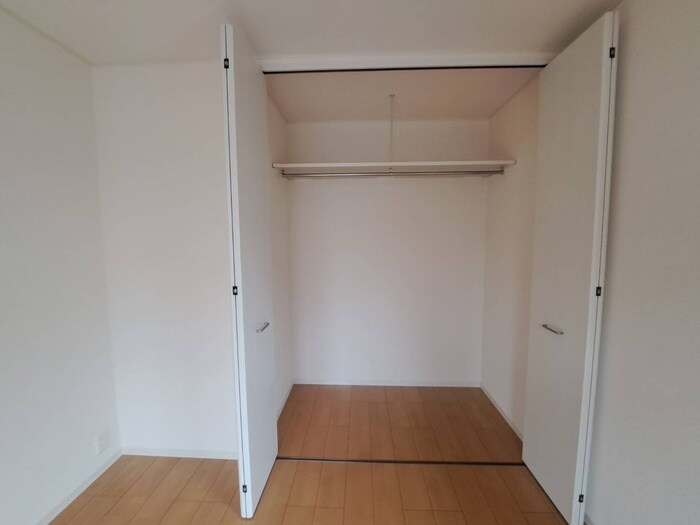 物件内観写真13　(収納)