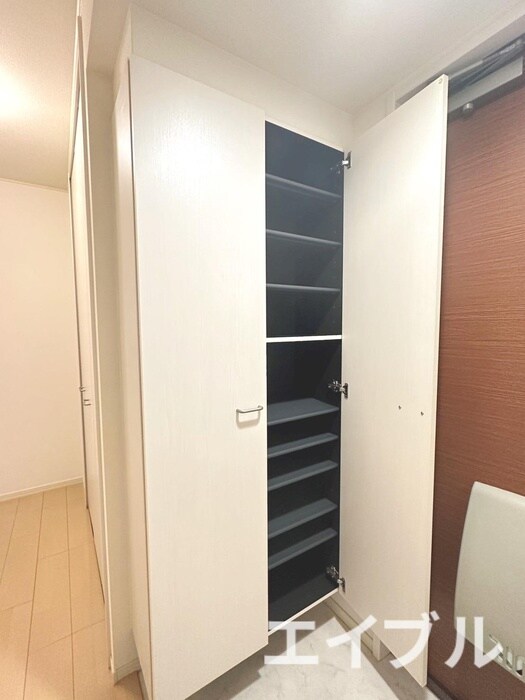 物件内観写真14　(靴箱)