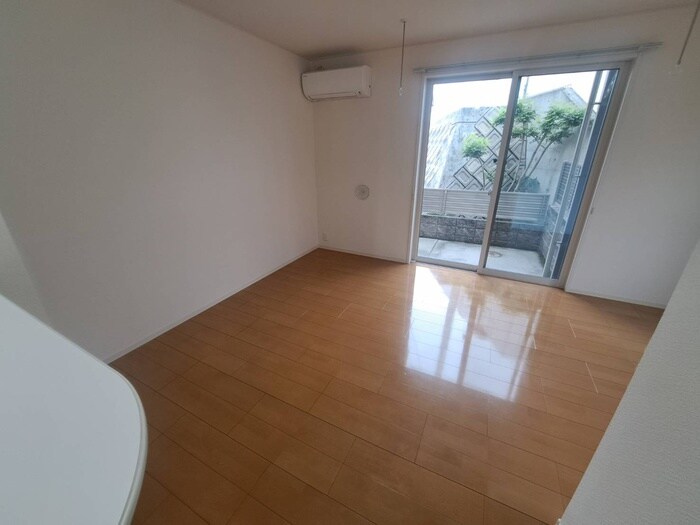 物件内観写真16　(居室)