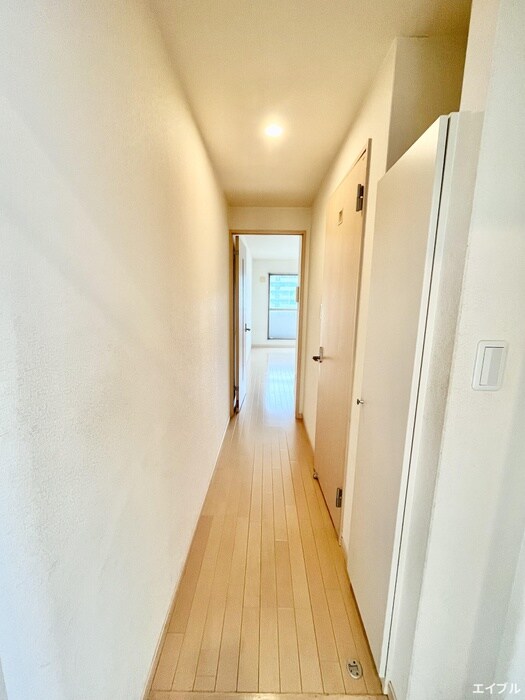 物件内観写真16　(廊下)