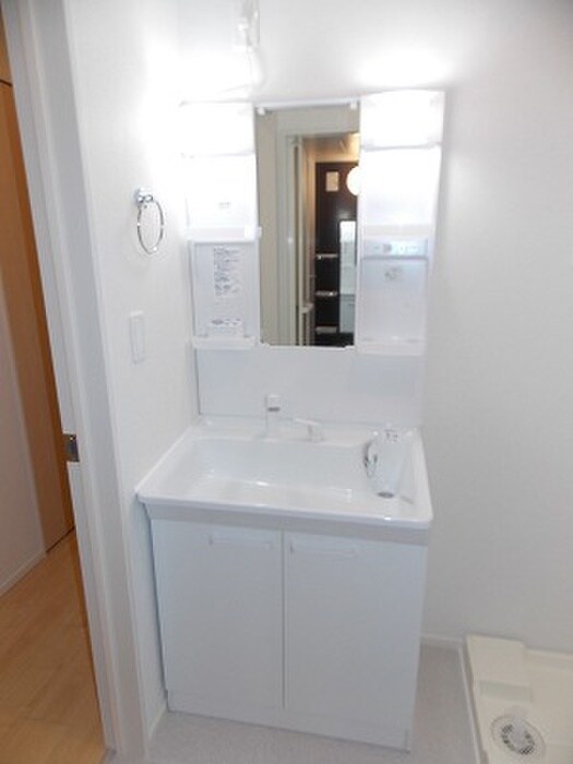 物件内観写真9　(洗面)