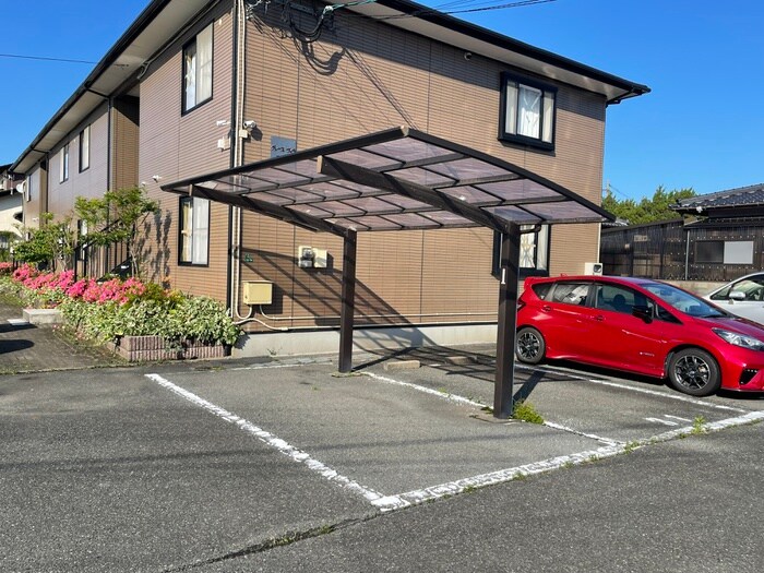 物件外観写真3　(駐輪場)