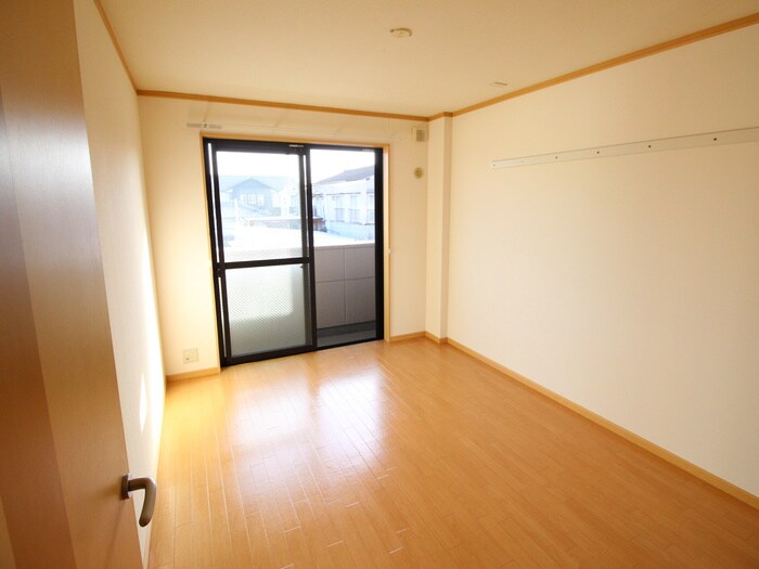 物件内観写真16　(内観写真)