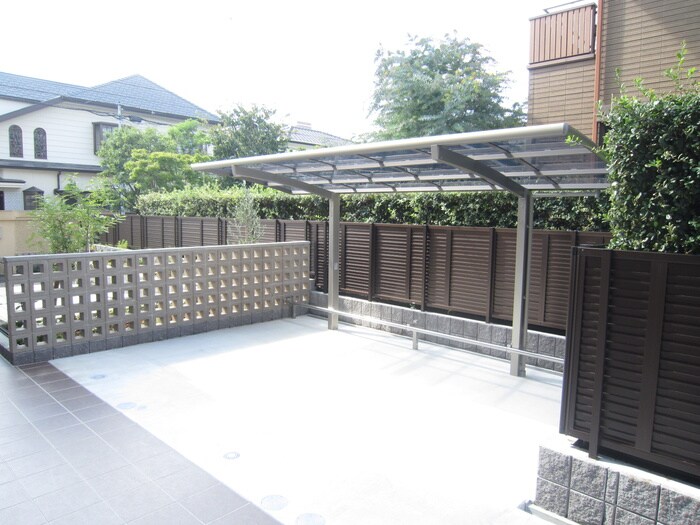 物件外観写真3　(駐輪場)