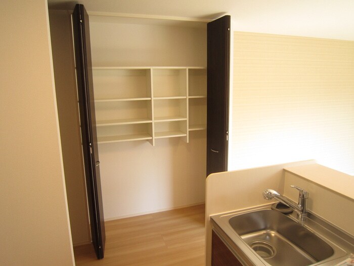 物件内観写真16　(居室)