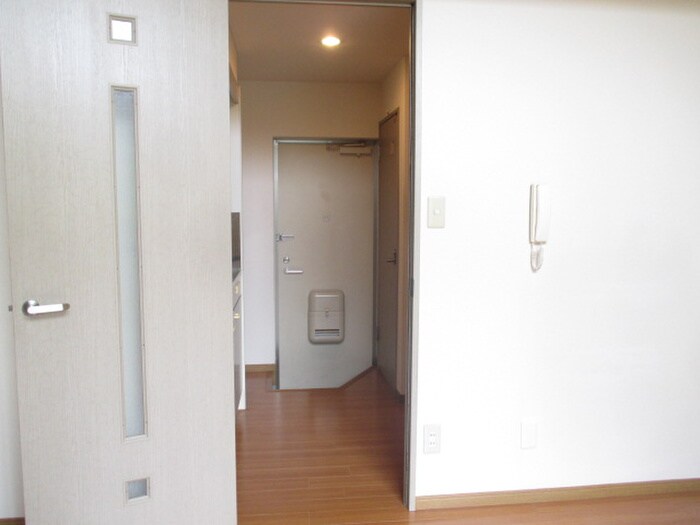 物件内観写真13　(廊下)