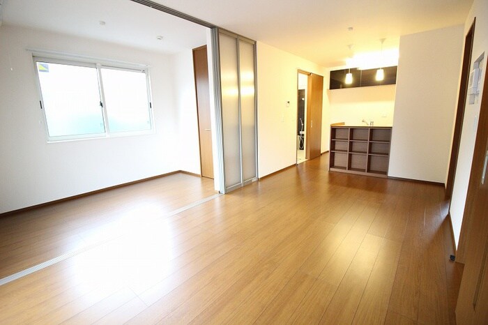 物件内観写真4　(居室)