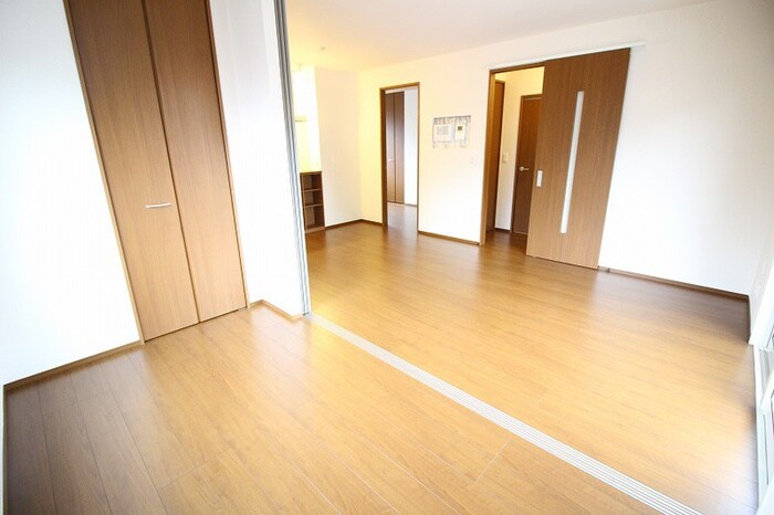 物件内観写真6　(居室)