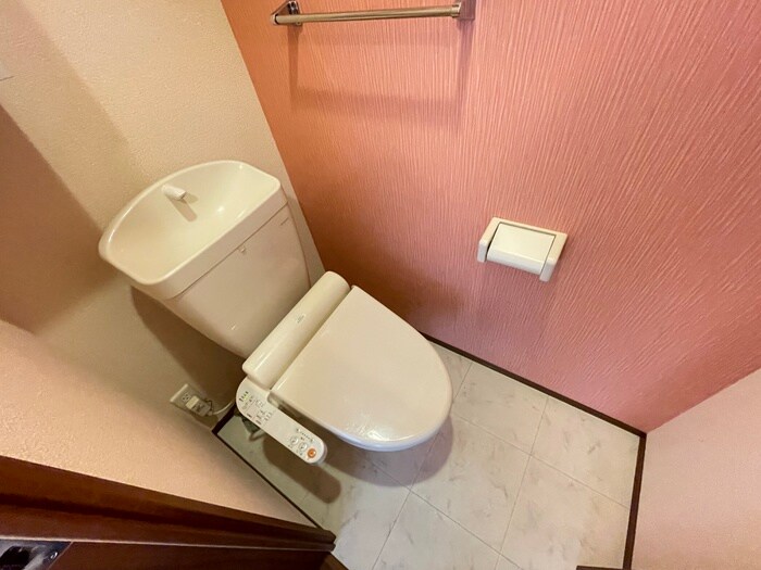 物件内観写真10　(トイレ)