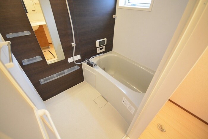 物件内観写真12　(バス／シャワールーム等)