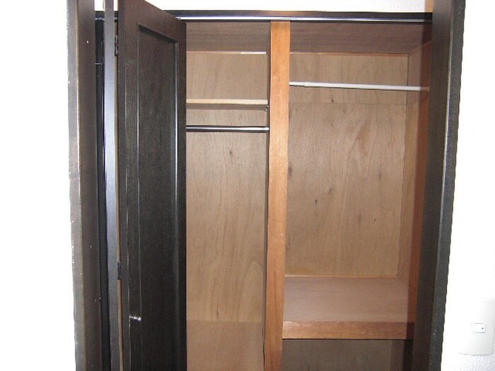 物件内観写真13　(収納)