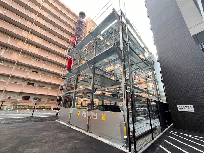 物件外観写真3　(駐車場)