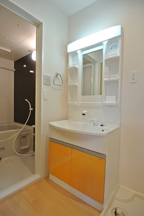 物件内観写真10　(洗面)