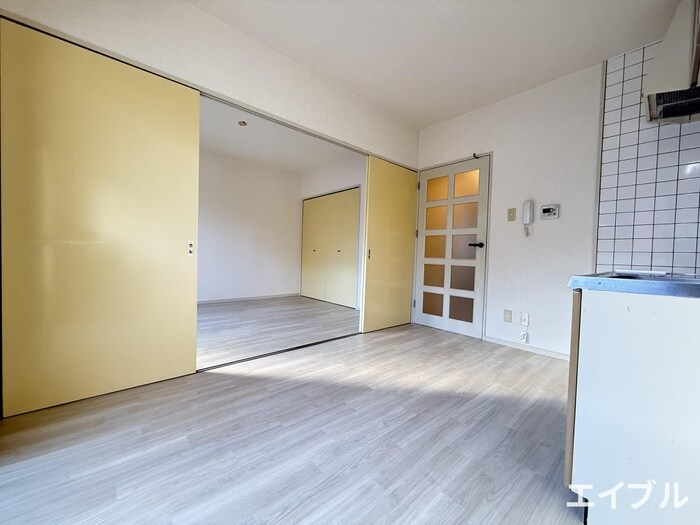 物件内観写真8　(居室)