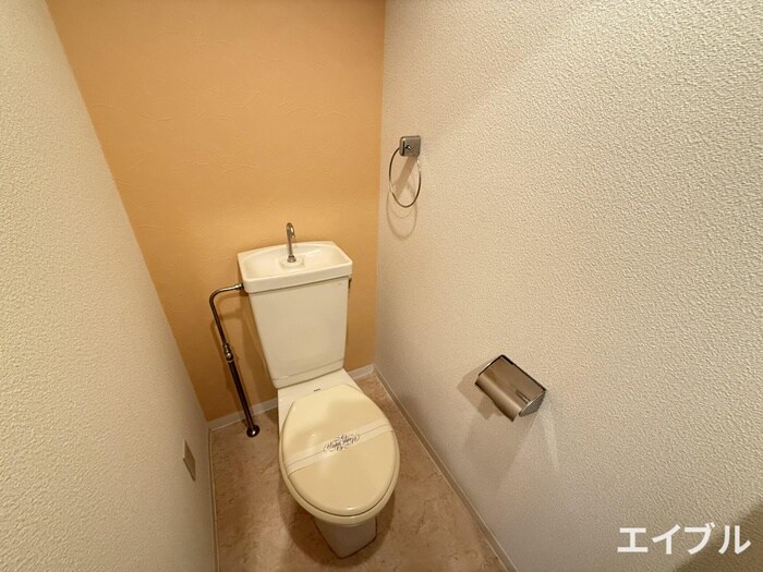 物件内観写真14　(トイレ)