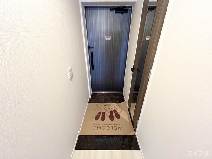 物件内観写真14　(玄関)