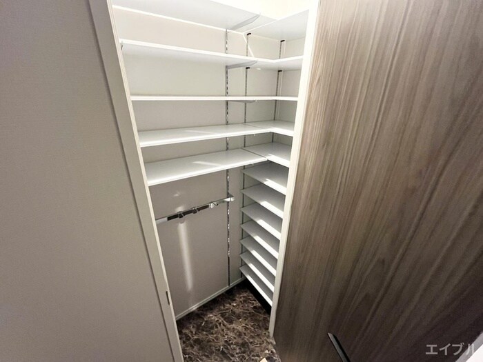 物件内観写真15　(靴箱)