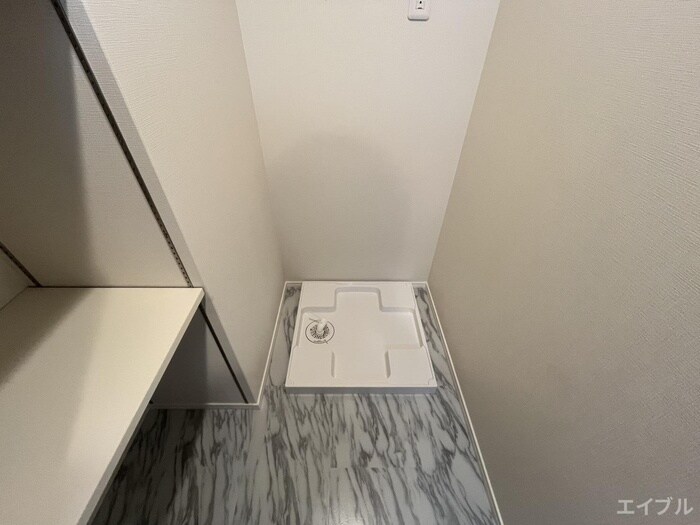 物件内観写真18　(洗濯機置場)