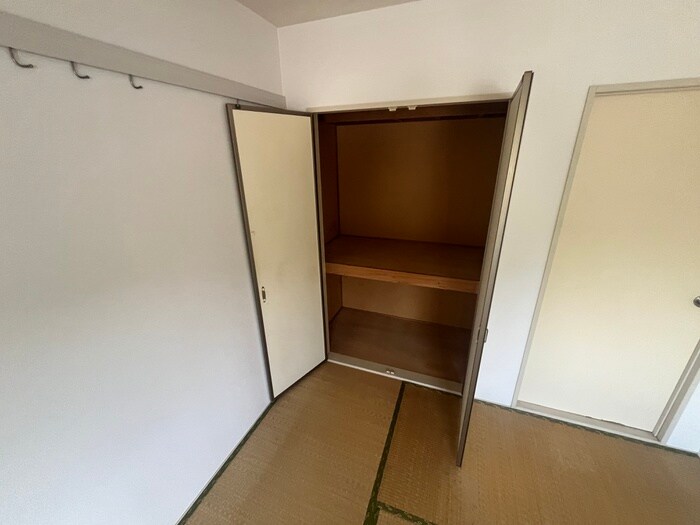 物件内観写真10　(収納)