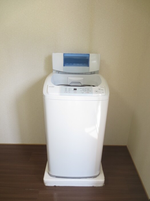 物件内観写真8　(洗濯機置場)