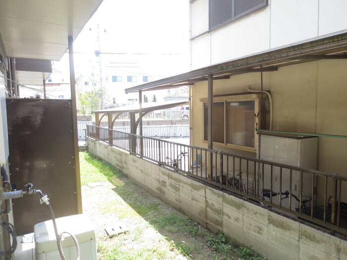 物件内観写真11　(室内からの展望)