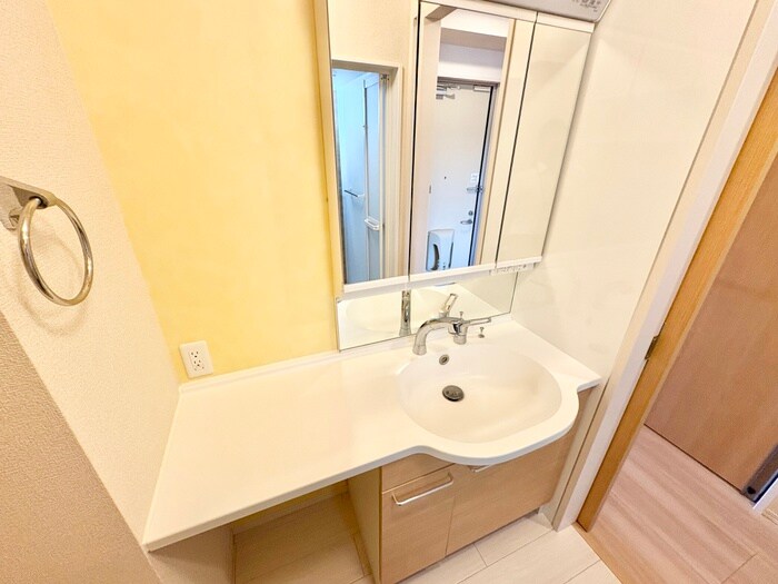 物件内観写真13　(洗面)