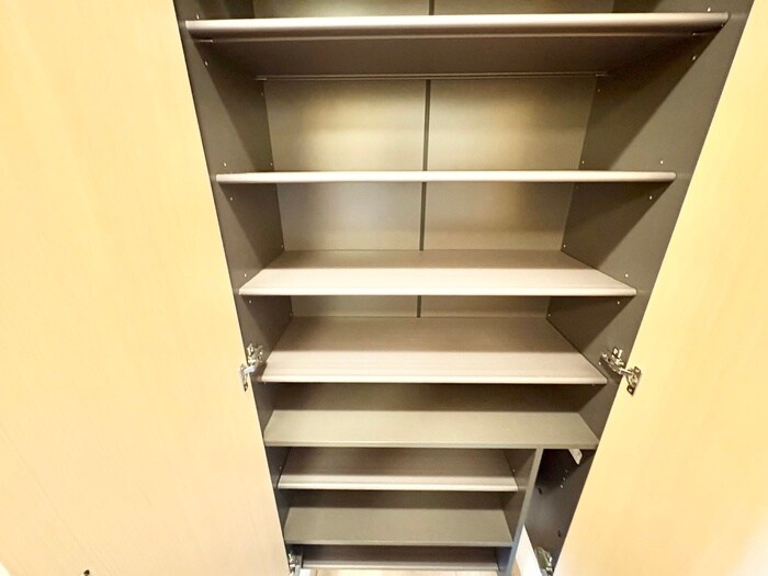 物件内観写真17　(靴箱)