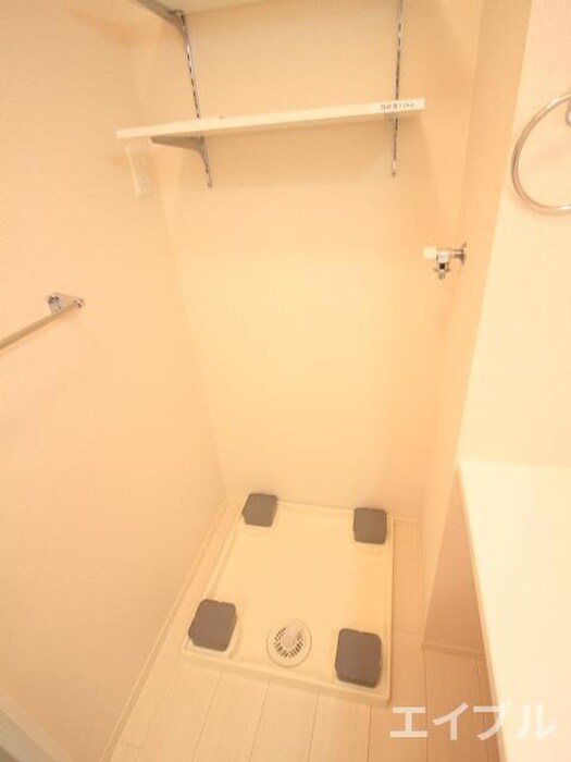 物件内観写真19　(洗濯機置場)