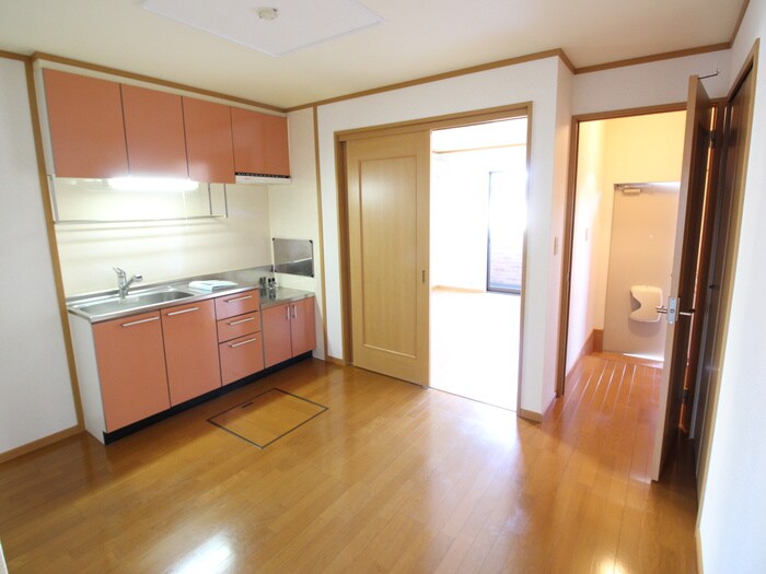 物件内観写真4　(居室)