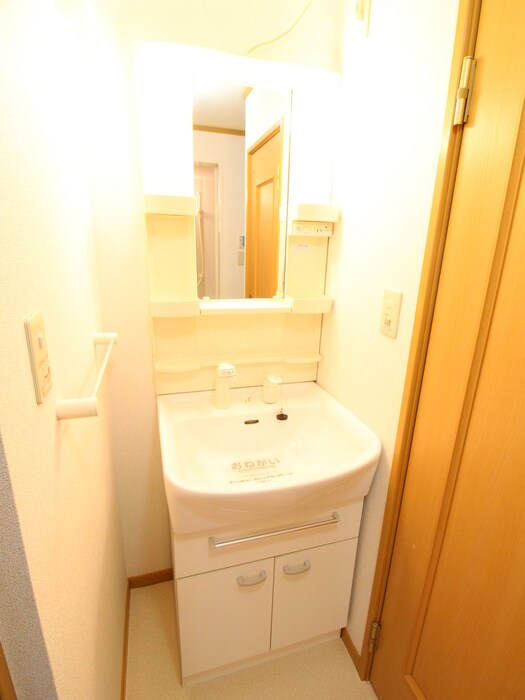 物件内観写真8　(洗面)