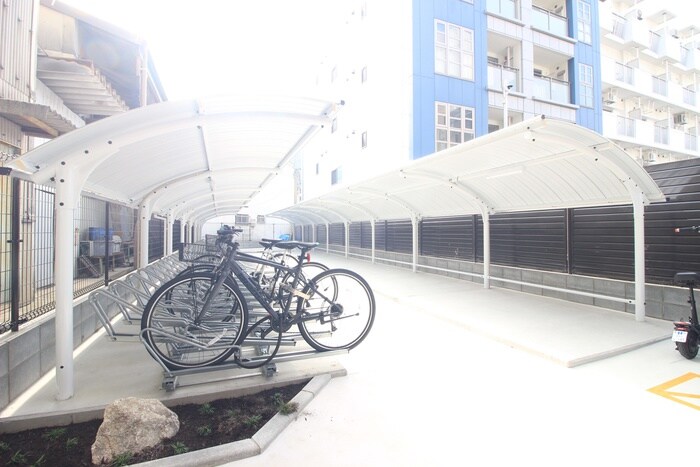 物件外観写真5　(駐輪場)