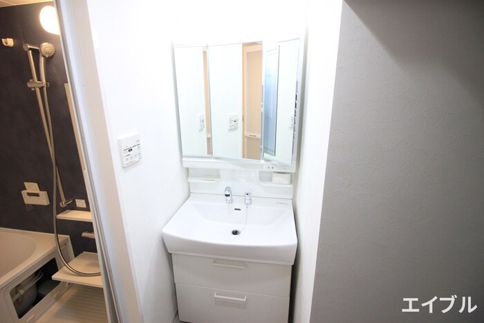 物件内観写真11　(洗面)