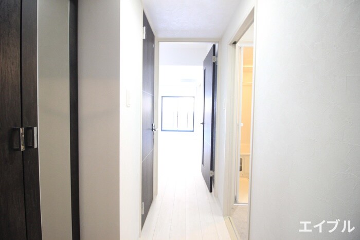 物件内観写真17　(廊下)