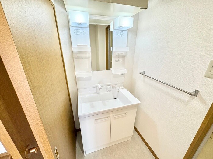 物件内観写真11　(洗面)