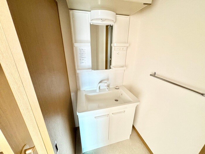 物件内観写真12　(洗面)