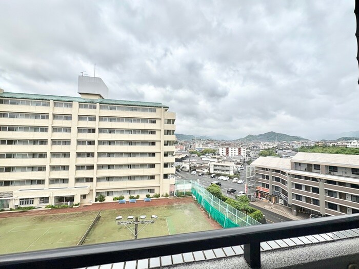 物件内観写真14　(室内からの展望)