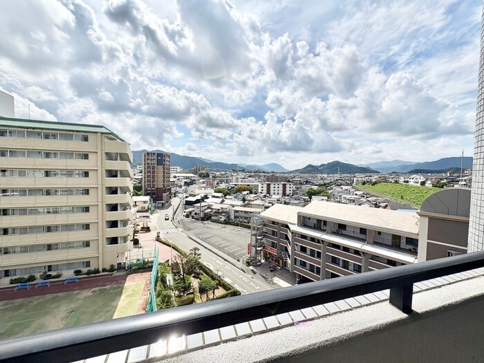 物件内観写真15　(室内からの展望)