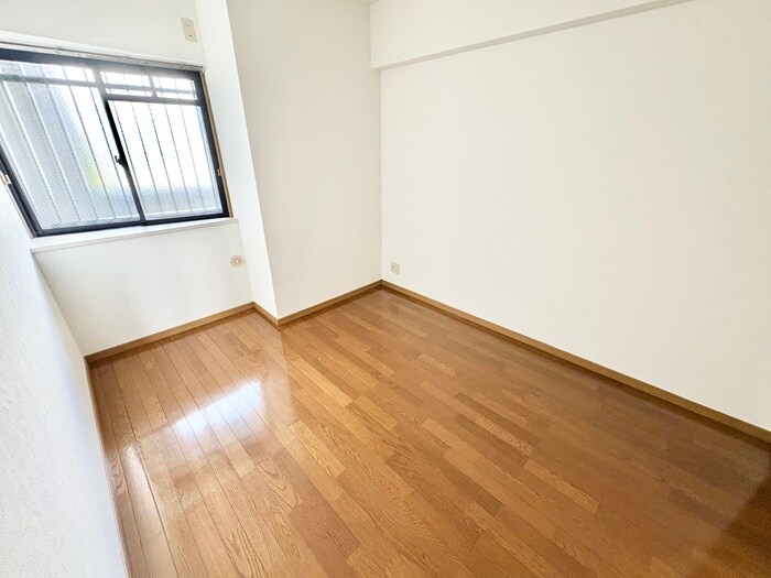 物件内観写真18　(居室)