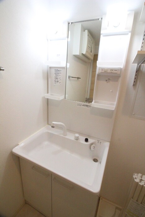 物件内観写真8　(洗面)