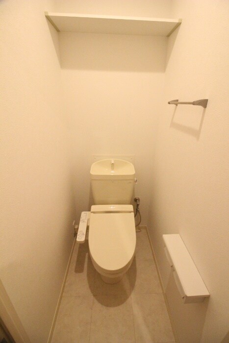 物件内観写真9　(トイレ)