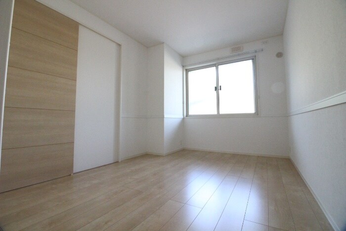 物件内観写真12　(居室)