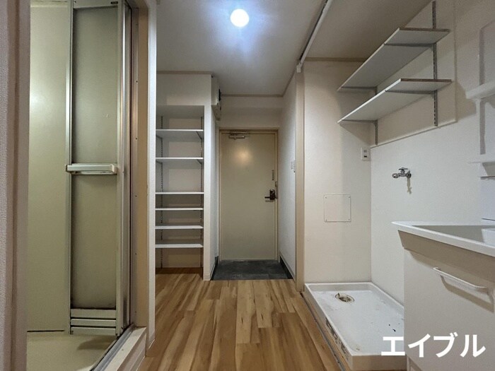 物件内観写真14　(廊下)