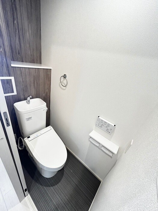 物件内観写真12　(トイレ)