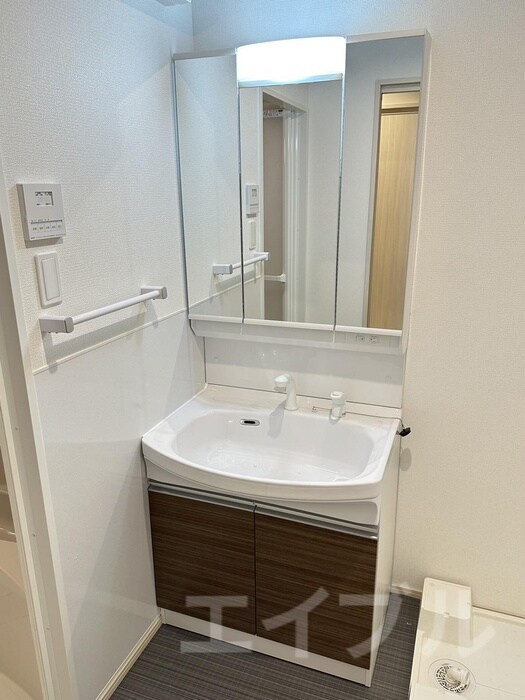 物件内観写真13　(洗面)