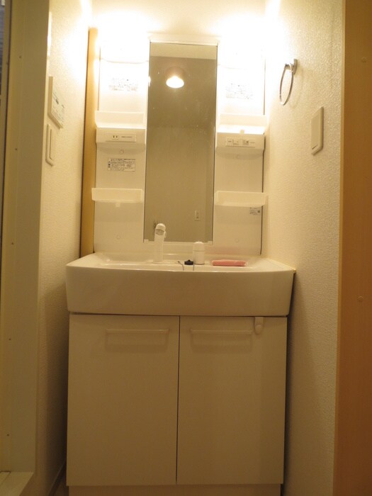 物件内観写真10　(洗面)